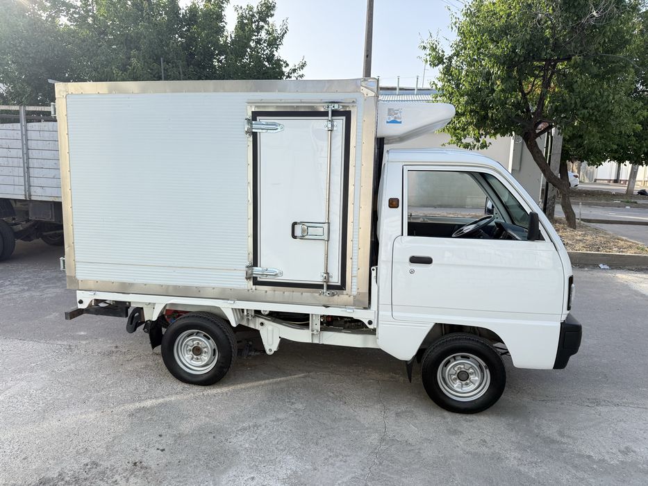 Labo haladilnik 2025 yil 37000 km Gaz