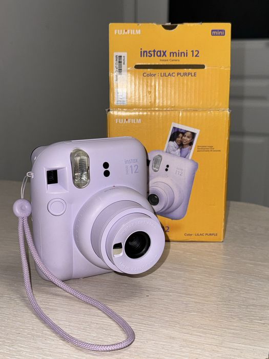 Instax Mini 12 өте жақсы күйде