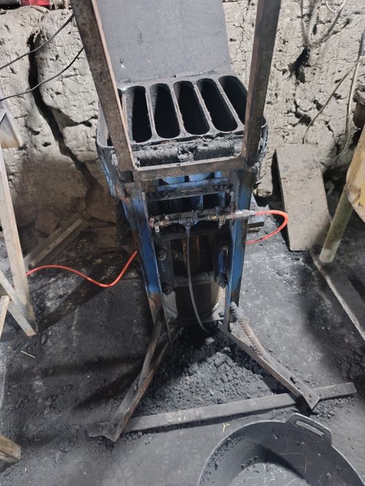 Кумир брикетлари станоги сотилади