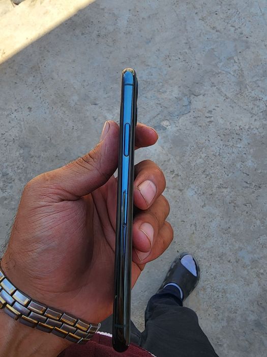 iphone 11 pro qora