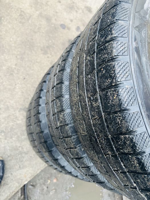 Шина размер 215/55/17