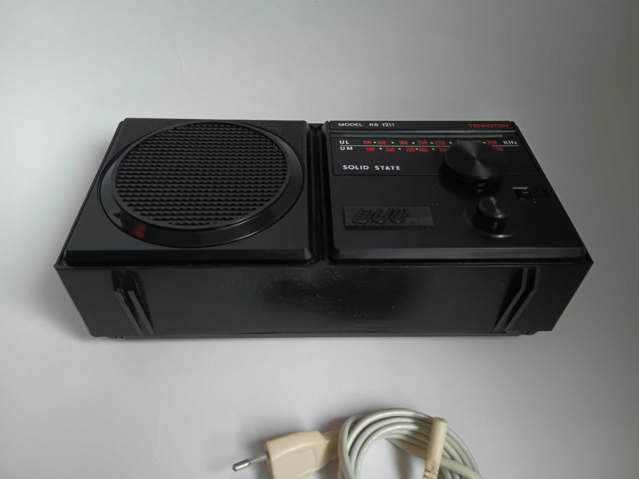 Radio vechi Romanesc Tehnoton Duo Model RS 1211, de colectie, comunism