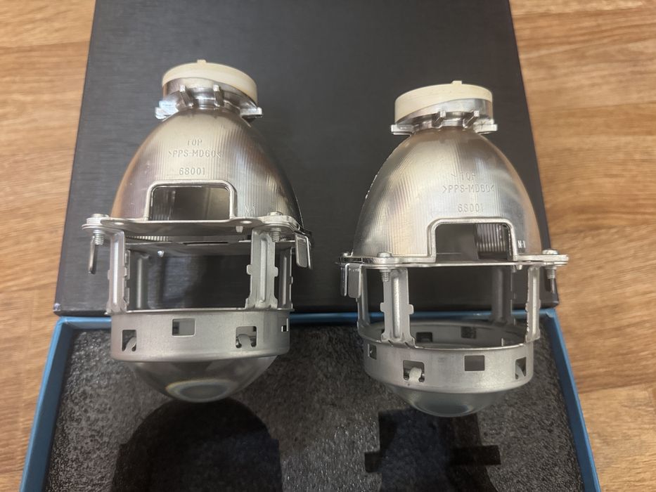 Линзы для камри 50 оригинал