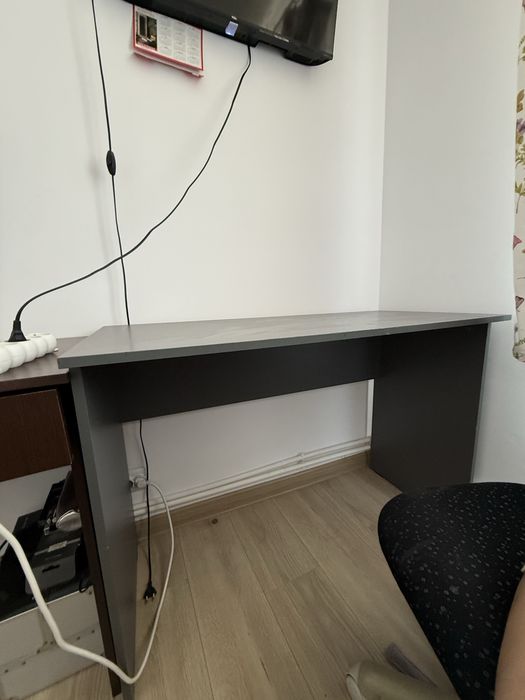 birou de casă in stare bună