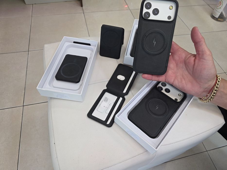Калъф за Iphone 17 pro max , 18 pro max