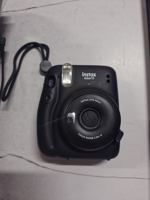 Instax mini 11 (б/у)