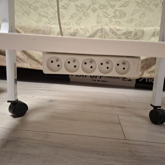 Продам помощник косметолога!