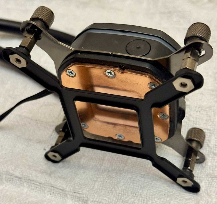 Водно охлаждане Corsair H60 120mm AIO