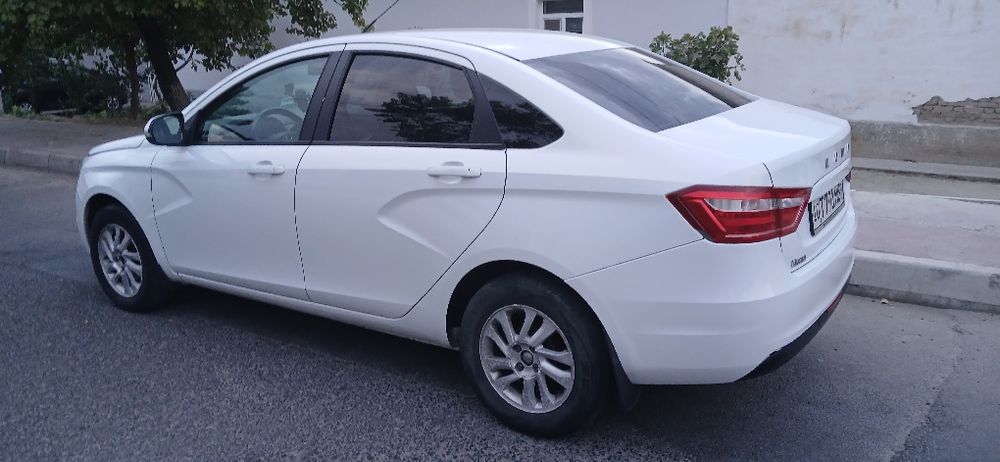 Продаю свою машину LADA VESTA  2016 г,