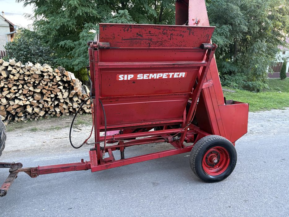 Culegator dupa tractor