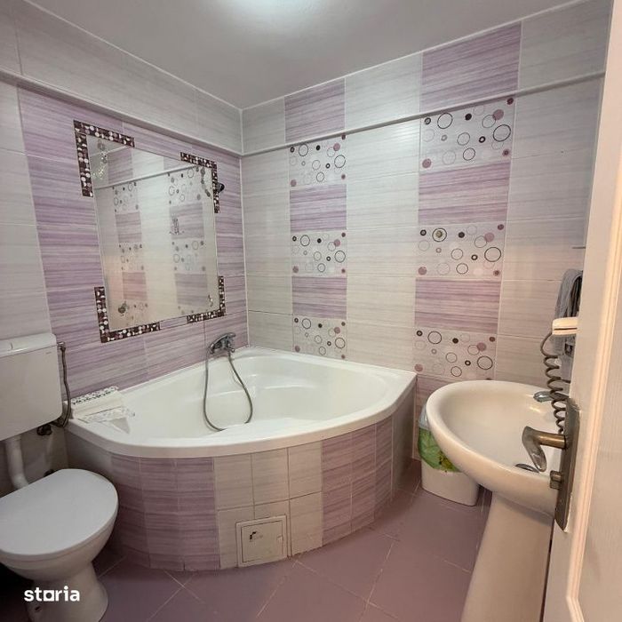 Apartament cu 4 camere, Zona Brancoveanu