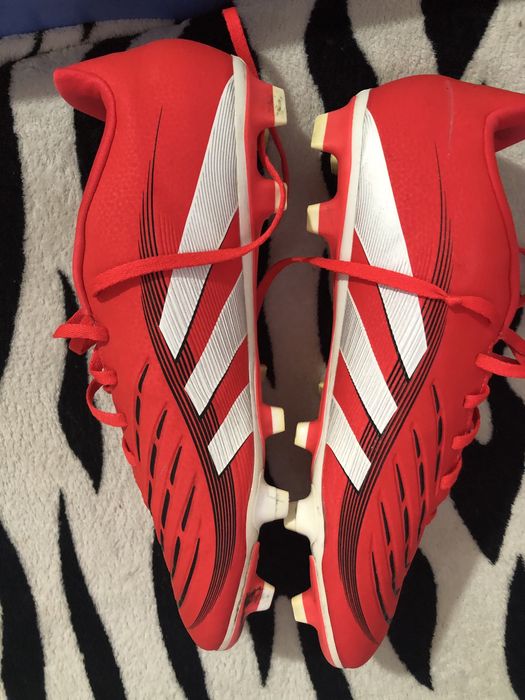 Ghete fotbal predator (adidas)