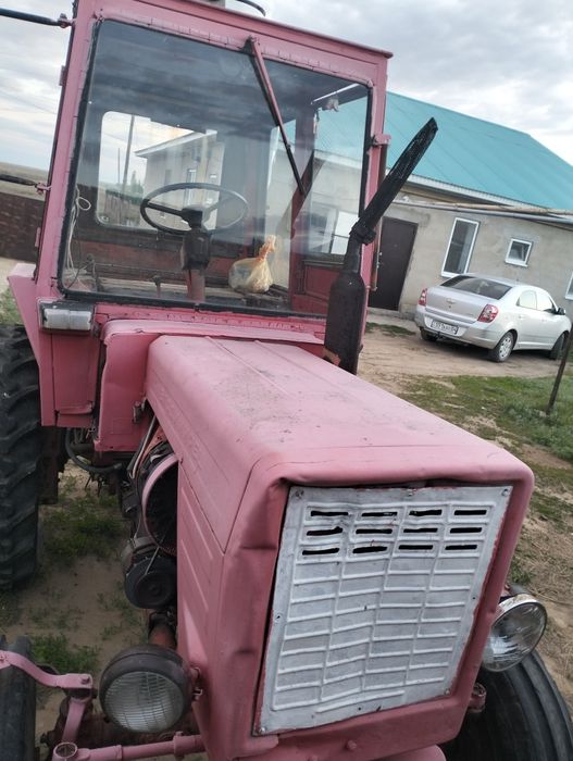 Продам Трактор т 25