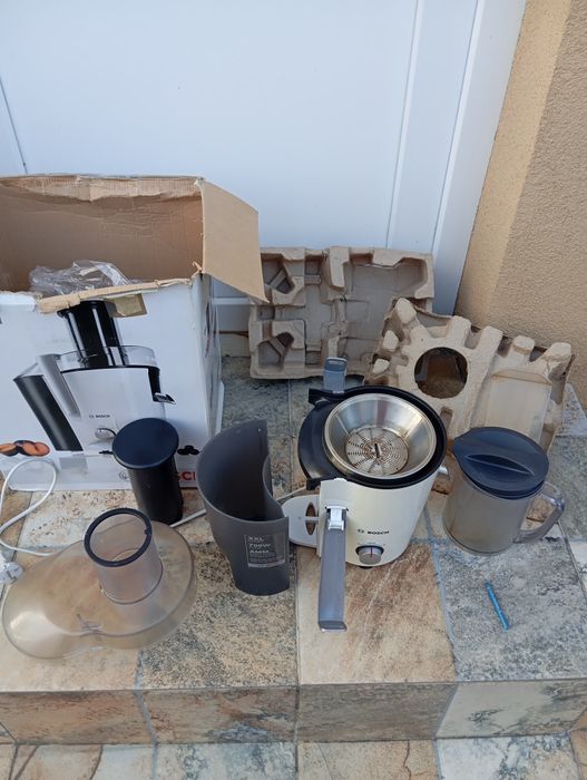 Storcător de fructe Bosch