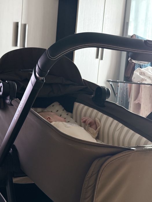 Продам коляску happy baby