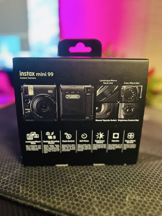 Новый Fujifilm Instax Mini 99