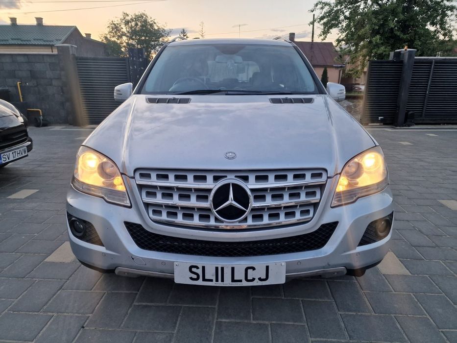 Dezmembrez / Dezmembrari / Piese Mercedes ML W164 350CDI 4Matic 2011