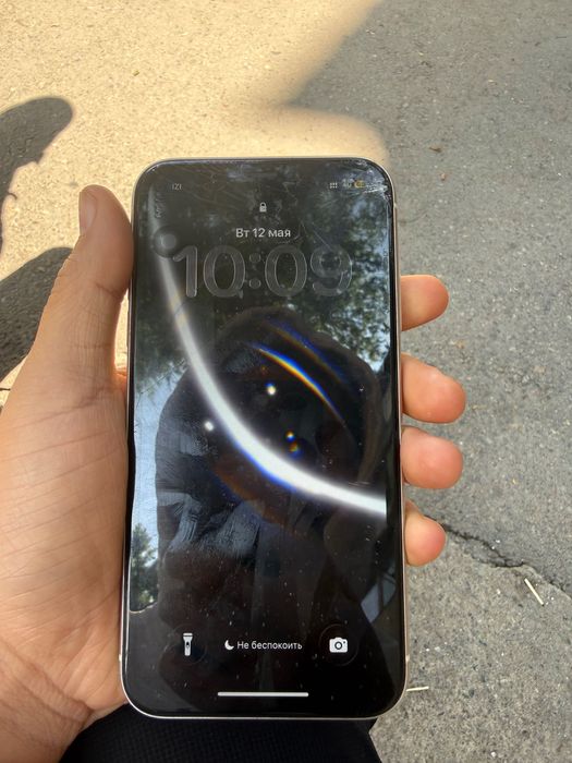 IPhone 11 64 gb                     hhh