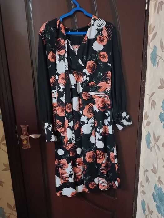 Плащ, платье ( 2 шт) женские