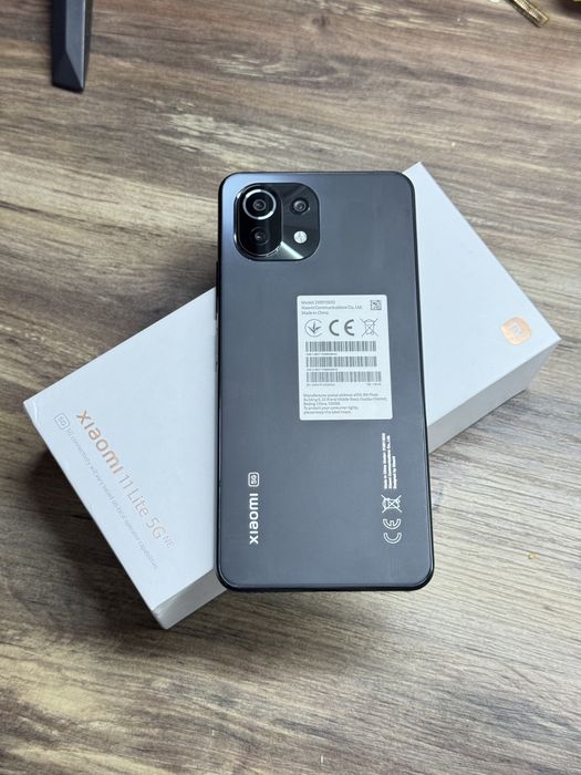 Xiaomi 11 lite 5G IDEAL SROCHNO!