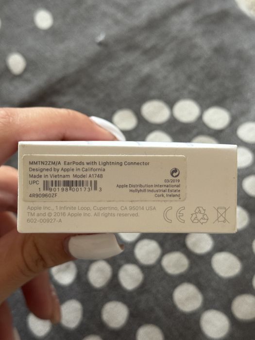 Слушалки EarPods Lightning Connector