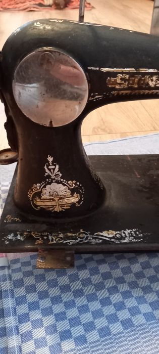 Mașină de cusut Singer An. 1870