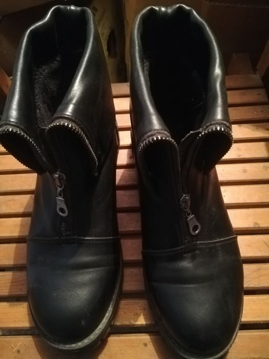 Продаются зимние сапоги, рр38, 2500т
