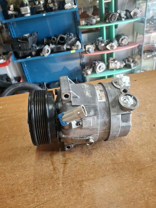 Compresor aer condiționat Opel Vectra C  SIGNUM 1.9 CDTI