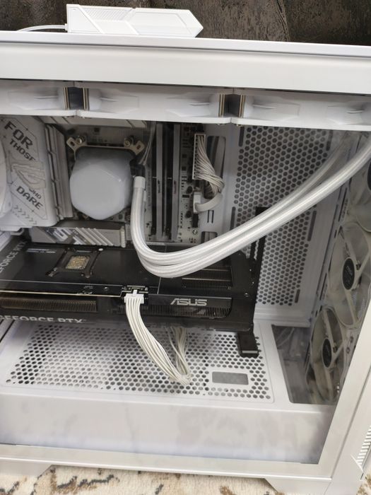 Компьютер  Ryzen 9850x3D , RTX 5070 , ROG X870, 32 DDR5, 1Tb ssd