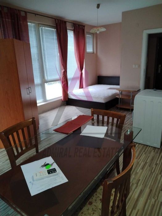 Дава се под наем Едностаен апартамент в Варна, Колхозен пазар - 35 кв.м за 250 € - Снимка #1