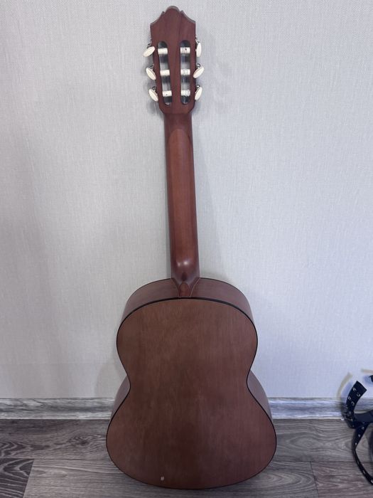 СРОЧНО продам гитару ямаха