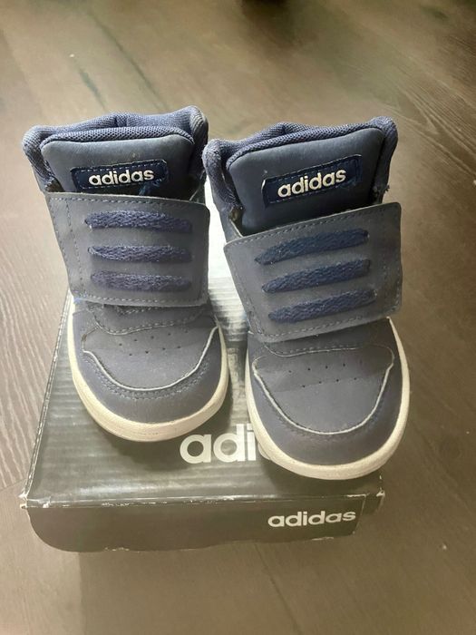 Adidas ghete mărimea 23