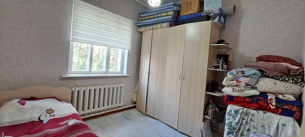Продам дом на 2 семьи на КСК!