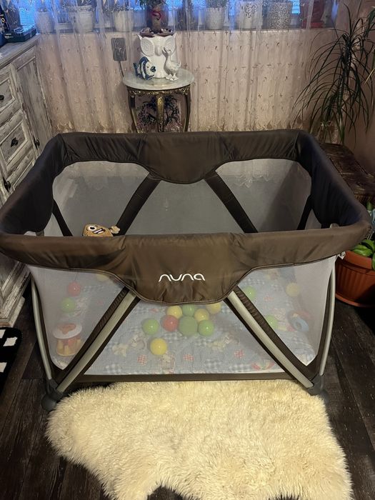 Детска сгъваема кошара Nuna