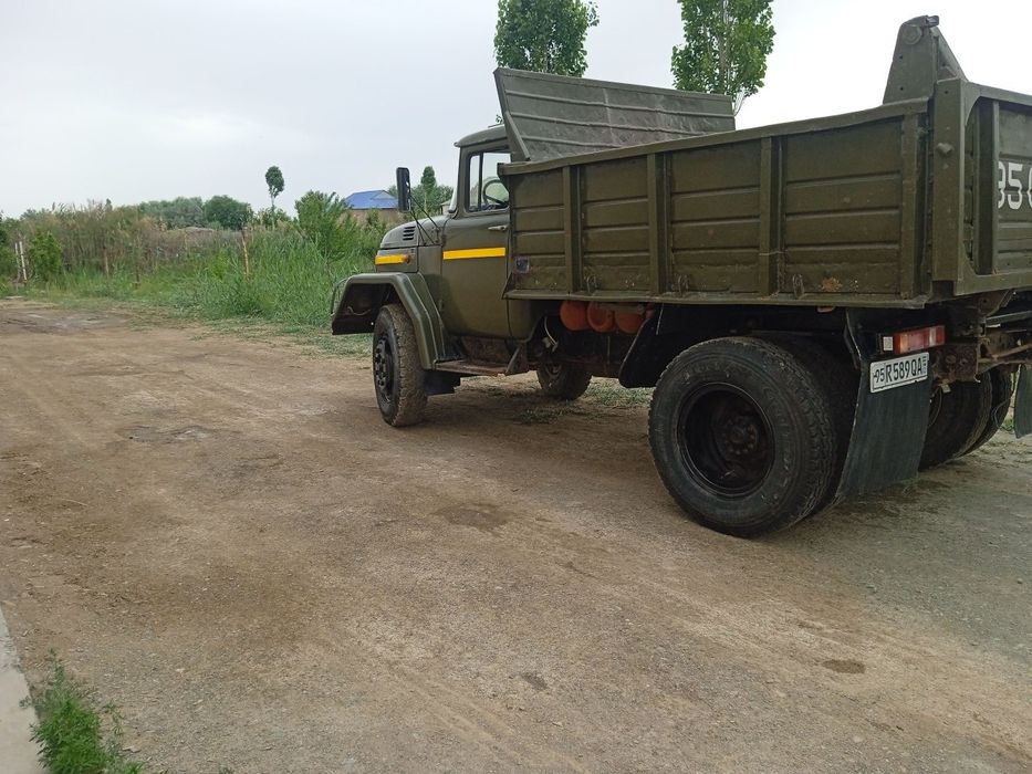 Самосвал Зил-4502 сатылады 1990 жыл состояниеси идеал Метан бар тел:+9