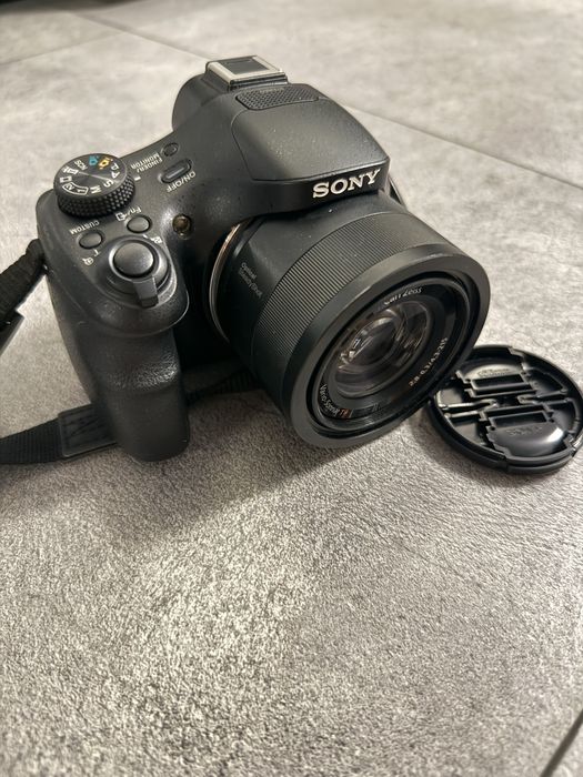 Цифров фотоапарат Sony Cyber Shot DSC-HX400V black