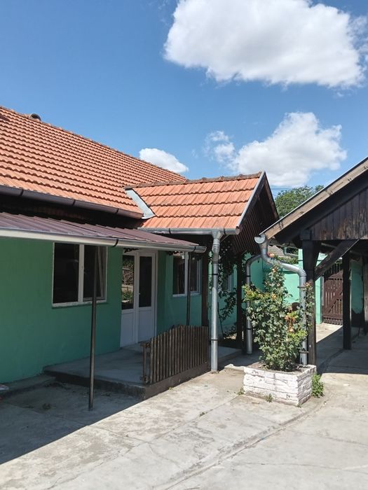 Casă de vânzare loc zerindu mic