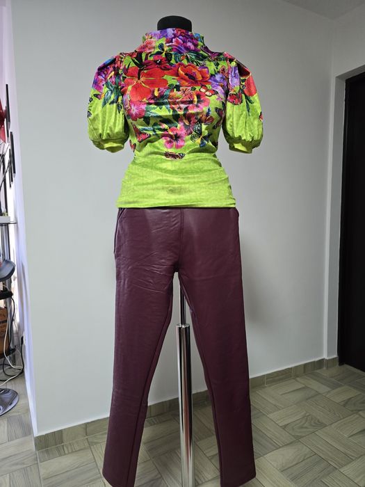 Colanti magenta, cu buzunare, model vatuit pe interior