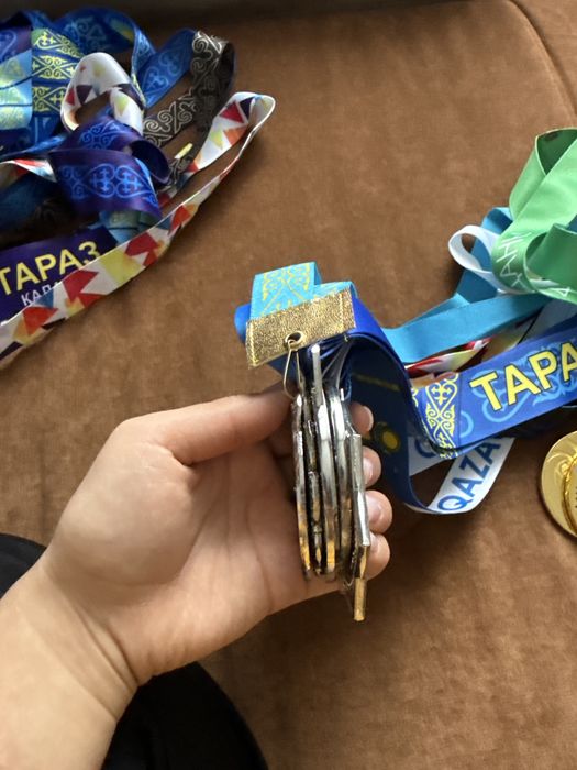 Продою медали