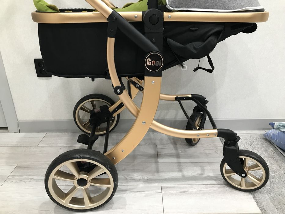 Продам коляску
