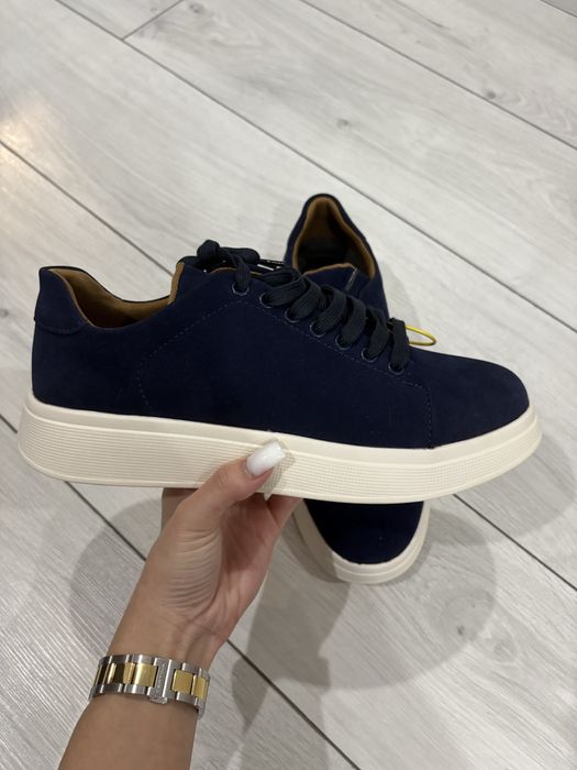 Кеды базовые.