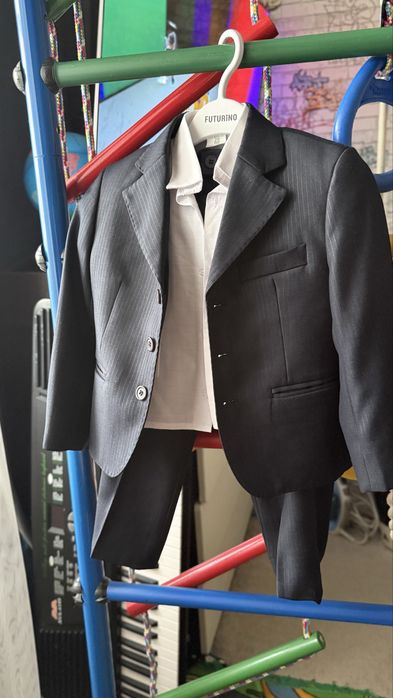 Продам комтюм 96-104