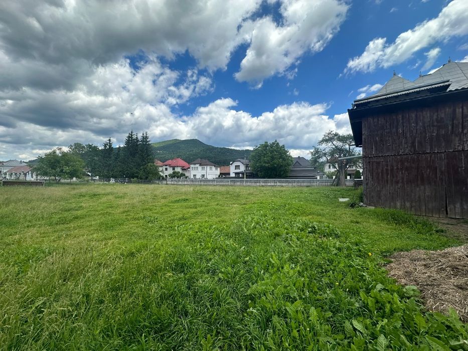 De vanzare-Proprietate excepțională in inima comunei Vama, jud. Suceava