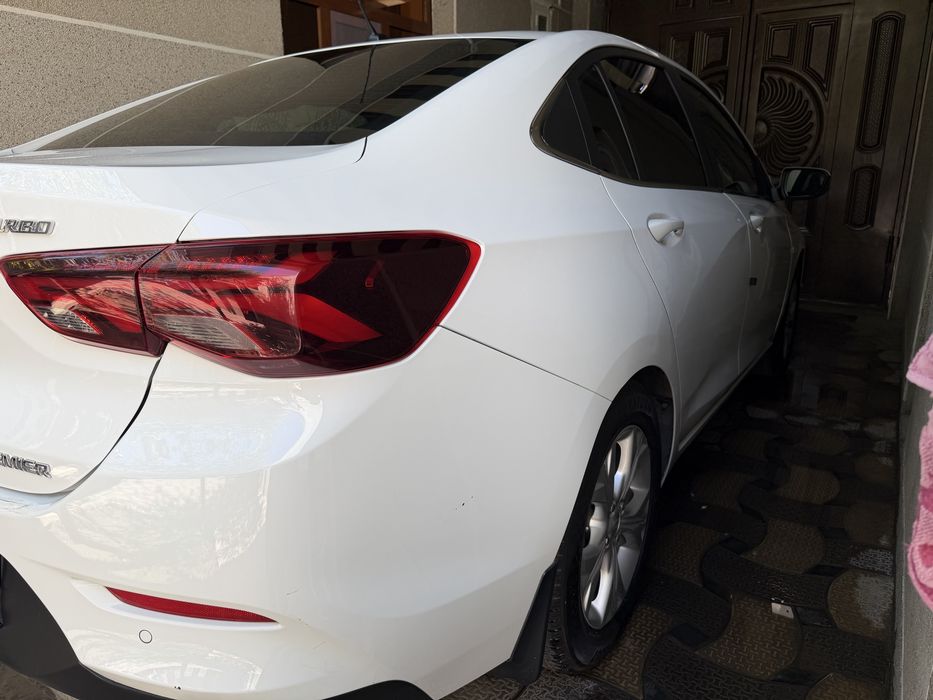 Onix turbo premier