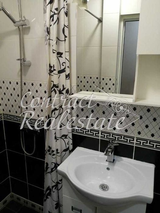 Дава се под наем Едностаен апартамент в Варна, Гръцка махала - 38 кв.м за 382.5 € - Снимка #2