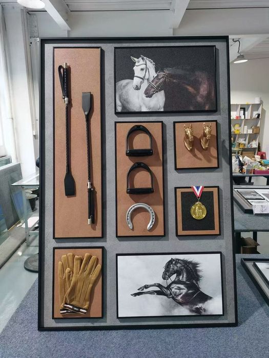 Картины с реальными вещами