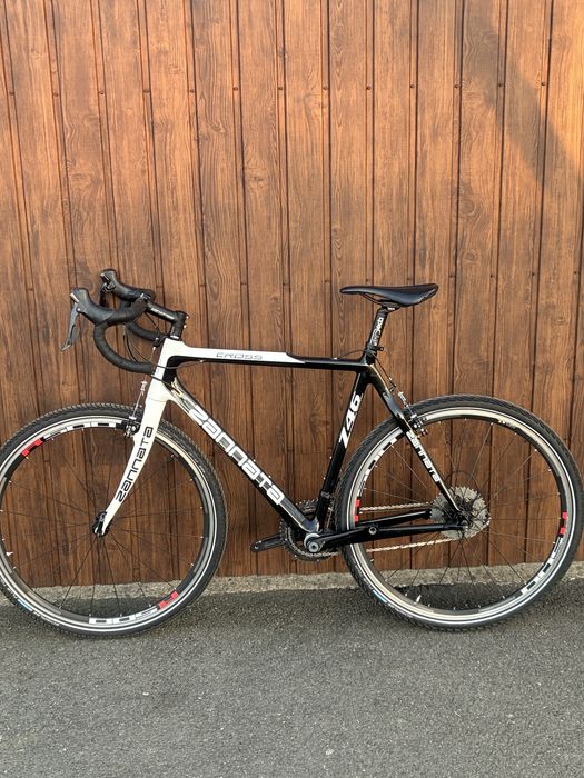 Vând bicicletă cursiera gravel Zannata