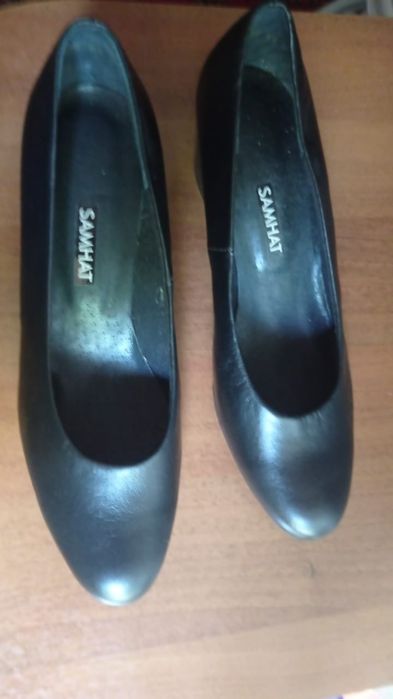Продам туфли новые