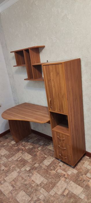 Школьный уголок продам