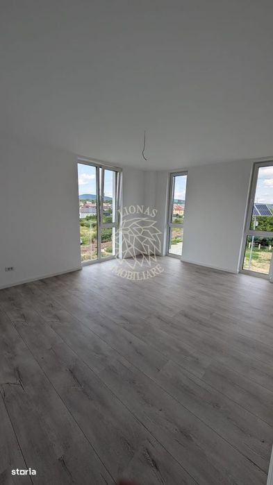 Apartament Nou 4 camere 87 mp+balcon-etaj 2-Calea Moldovei — fotografia 3